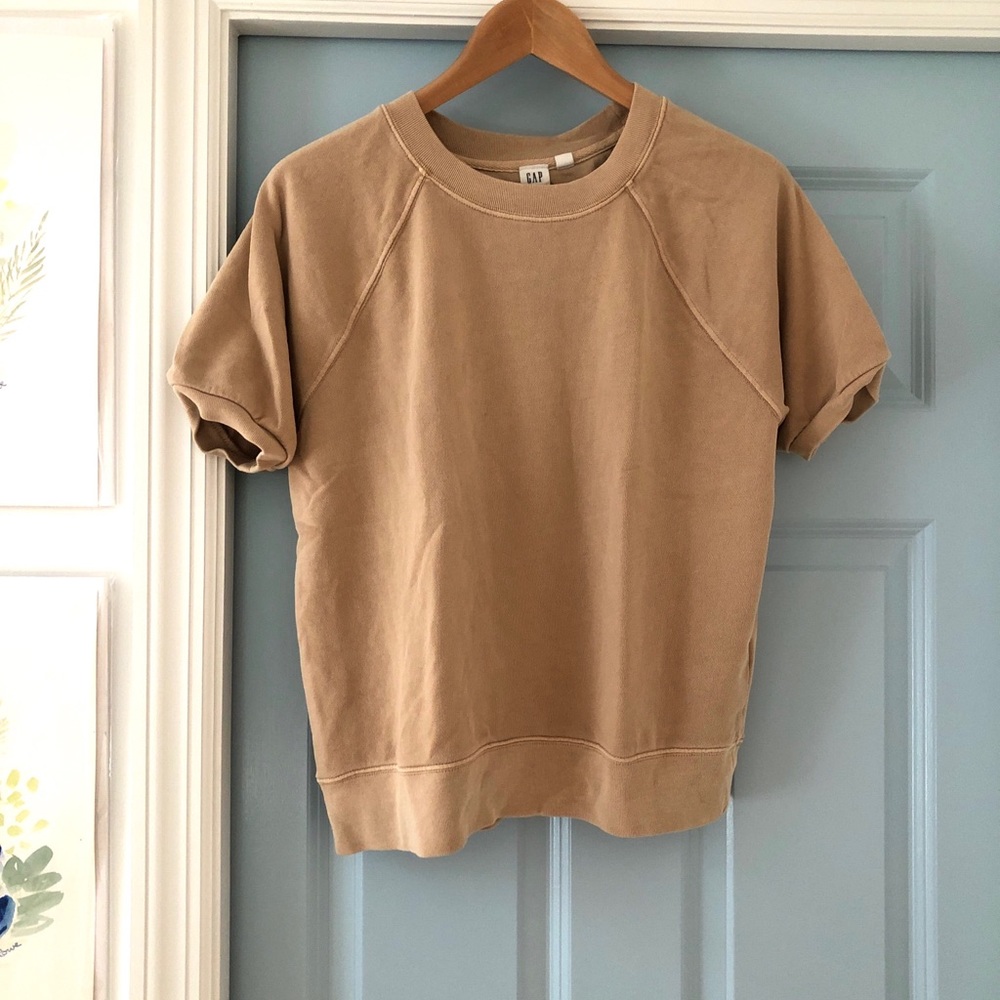 Gap short sleeve Sweatshirt in Camel